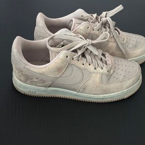 Nike rose gold Low-Top Sneakers